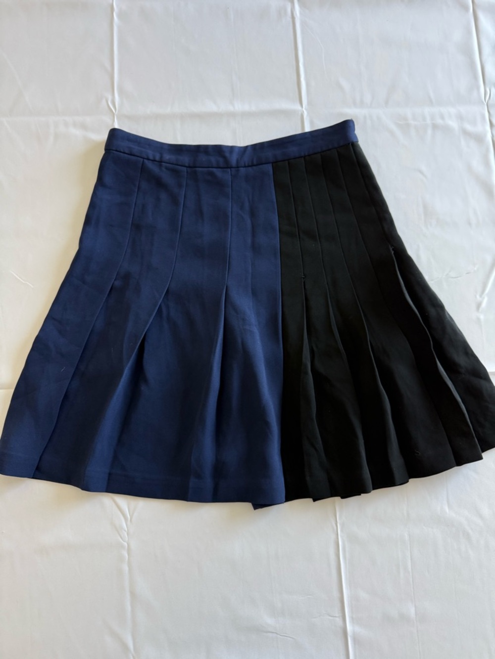 Diane Von Furstenberg Navy and Black Two-Tone Pleated Skirt